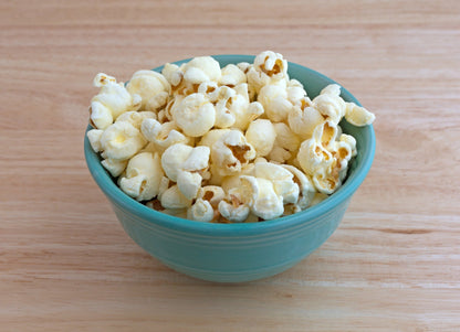 Kingpop gourmet white cheedar popcorn 
